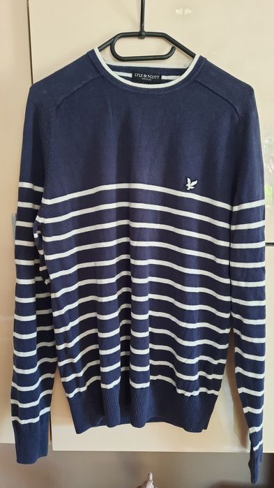 Świetny sweterek Lyle &Scott rozm.M