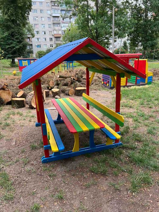 Столик дитячий з дахом, альтанка для дітей, майданчик