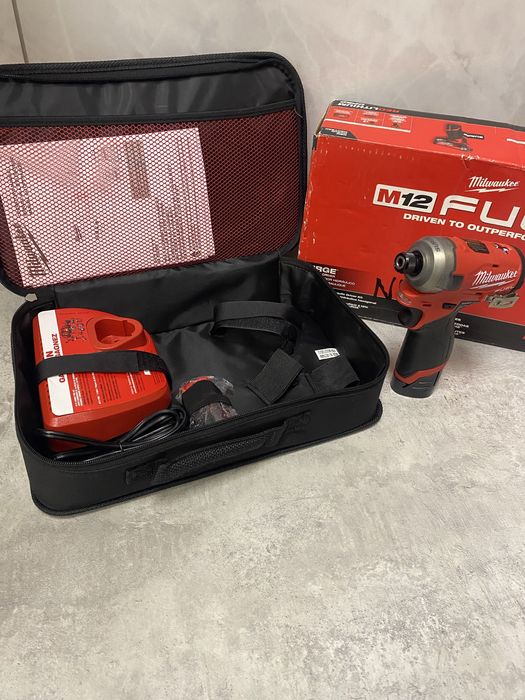 MILWAUKEE 2551-22FUEL гідравлічний імпакт привезено з США