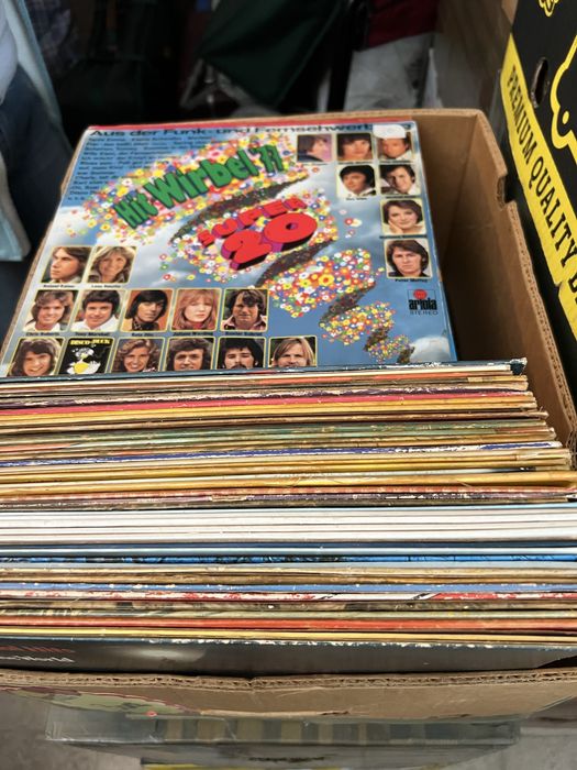 Discos elps e singles .