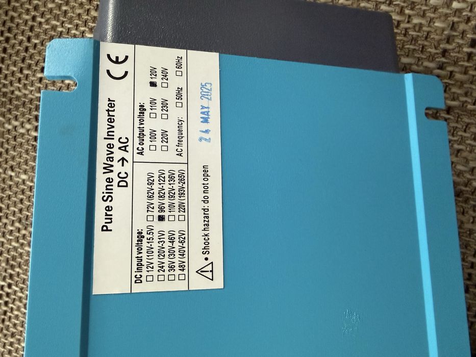 inwerter czystej sinusoidy (Pure Sine Wave Inverter).