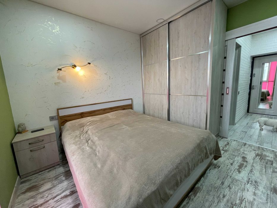 Продаж євро 2к квартири 40 м2 з ремонтом, меблями та технікою. Мін. оф