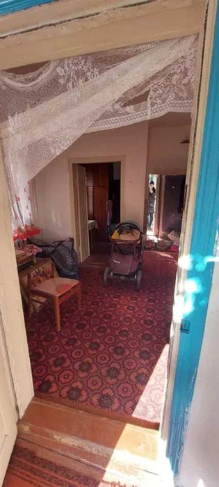 Продаж будинку з комунікаціями