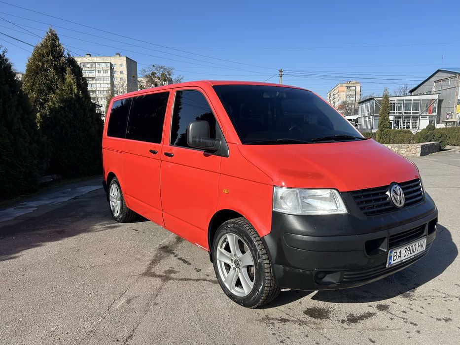 Продам авто VOLKSWAGEN T5 пасажир