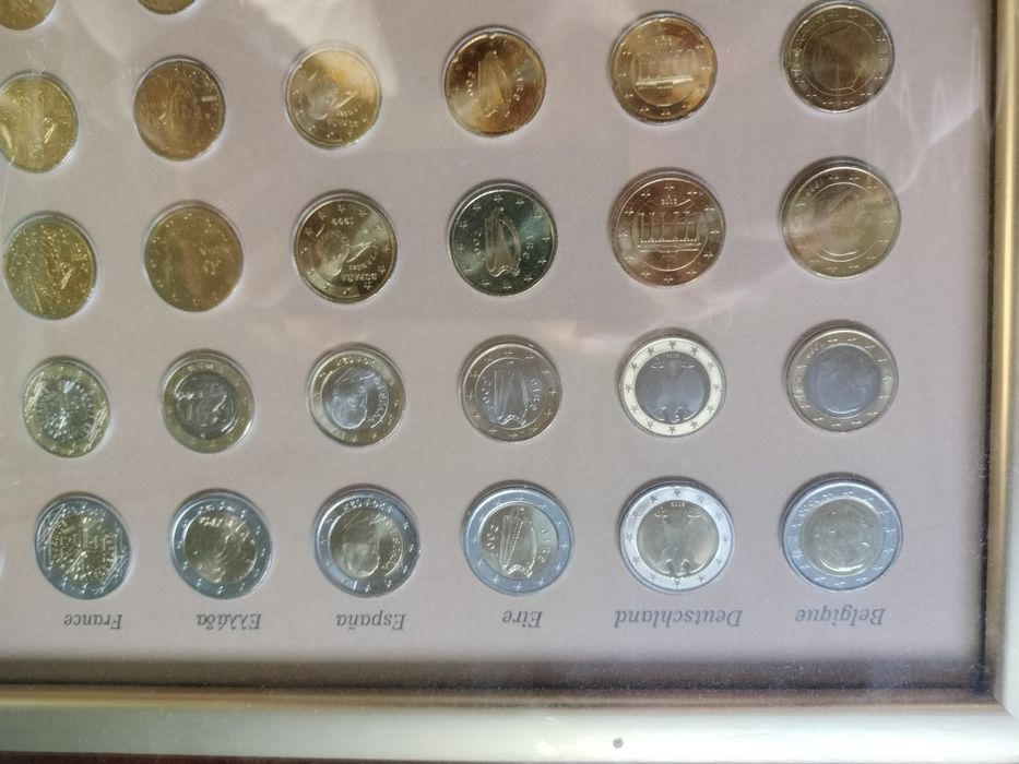Moedas de Euro não circuladas de 2001 emolduradas imaculadas em