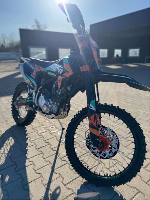 Продам кові advance 300 кубів 2025 рік