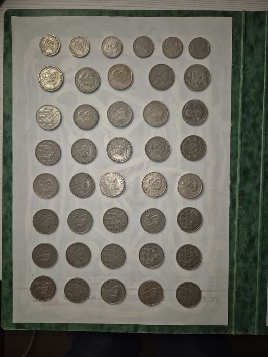 Moedas antigas à venda