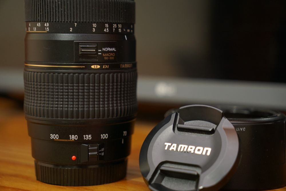 Objetiva Tamron AF 70-300mm F/4-5.6 XR Di LD Macro - Canon EF-mount