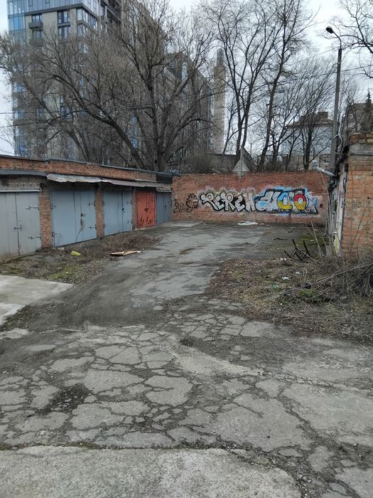 Продам гараж на Вернадского