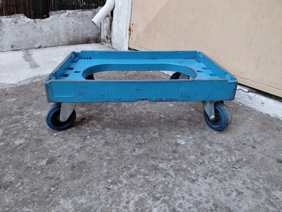 Carrinho com Rodas para Transporte de Caixas Pesadas