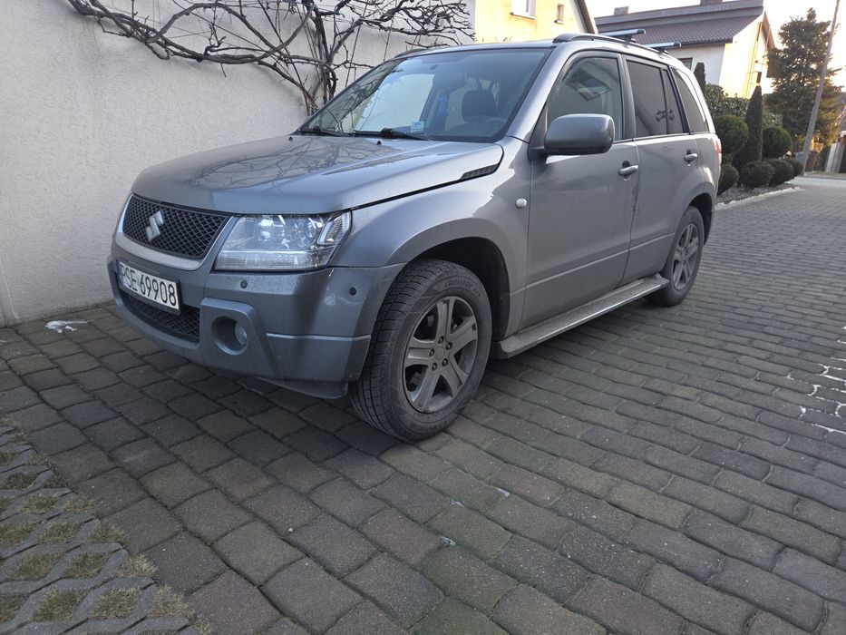 Suzuki Grand vitara2  2.0 benzyna