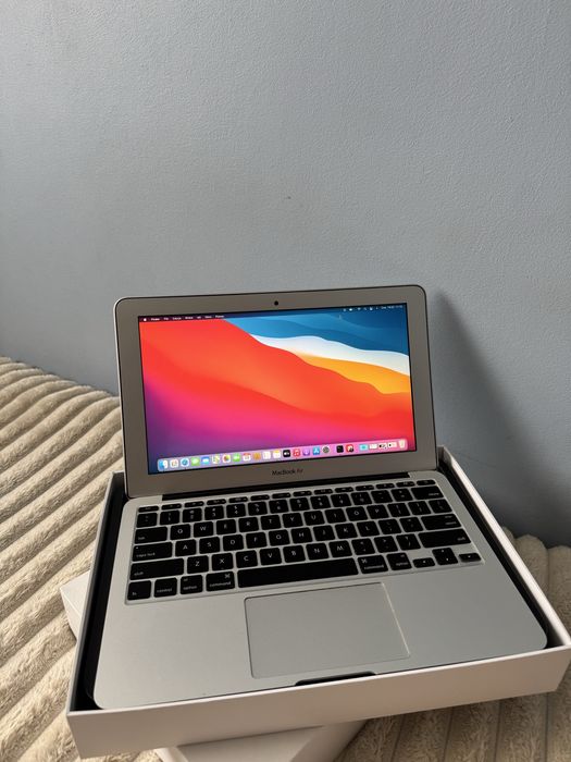 Macbook air 11 early 2014 sprawny 128gb