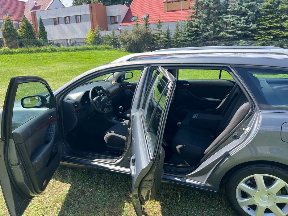 Toyota Yaris avensis 5 drzwi Klima elektryka