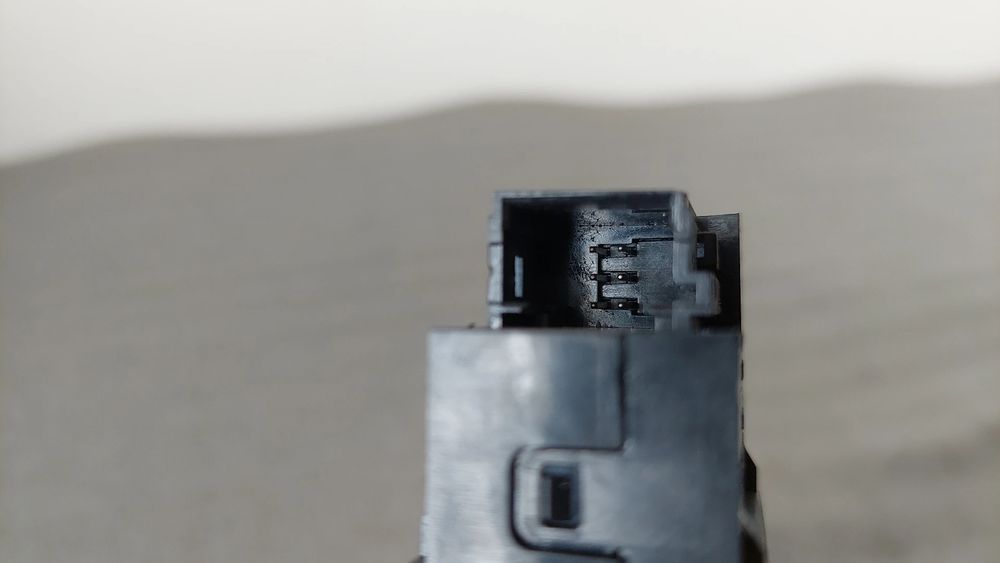 Botão / interruptor aquecimento de bancos PEUGEOT 308 SW II