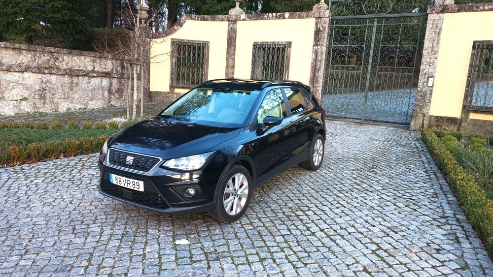 SEAT Arona 1.0 TSI 115cv –  Preto | Excelente Estado