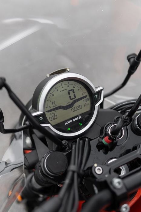 Moto Guzzi V7 Stone  850 Reservado