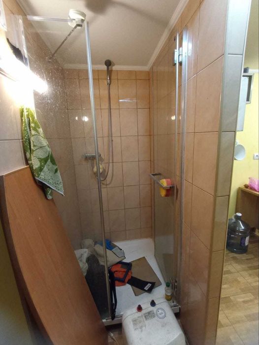 продаж приміщення з ремонтом 36м в гаражному коперативі Новий Львів