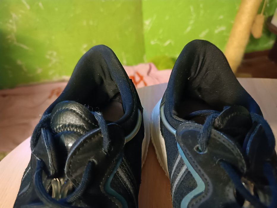 Buty Adidas ozweego 45 i 1/3
