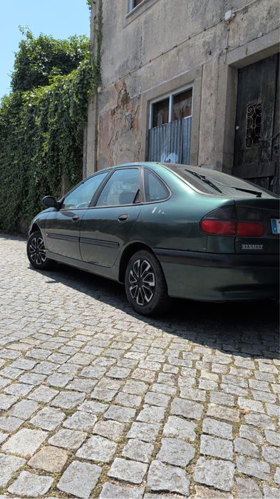 Carro para trabalho