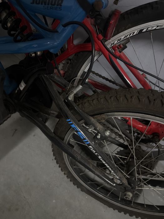 Bicicleta azul junior