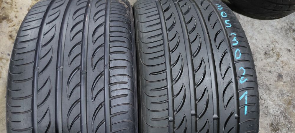 Pneus 305/30/21 Pirellii novos