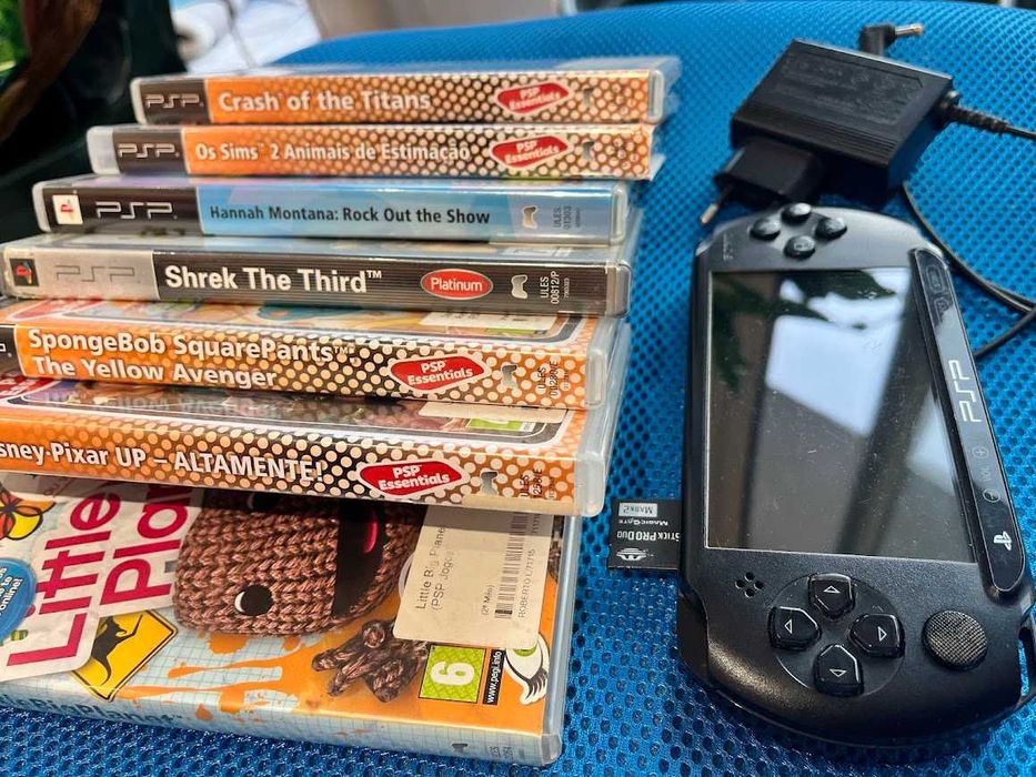 Mega Pack PSP Street E1004 + 7 Jogos + Memória 4GB + Carregador Orig.