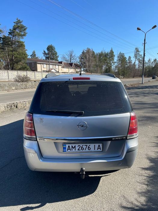 Продам Opel Zafira B 1.8 газ/бенз.