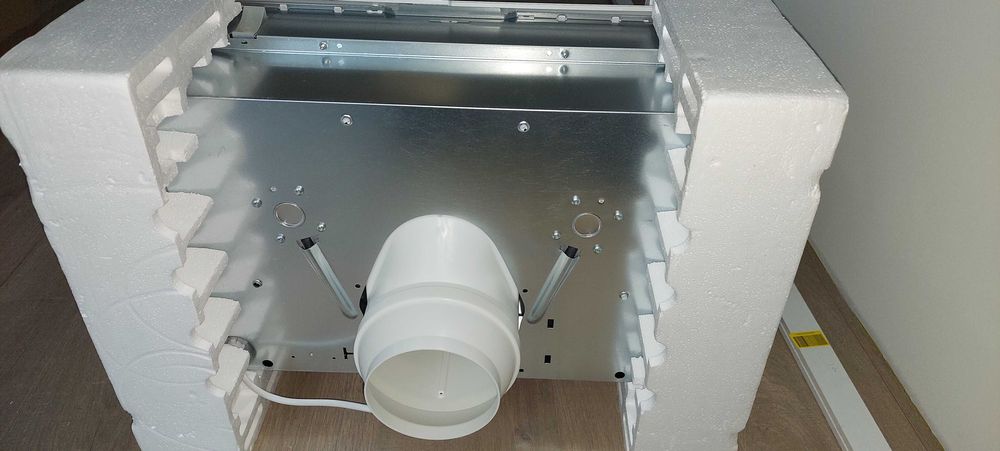 Продам витяжку bosch dhl555bl