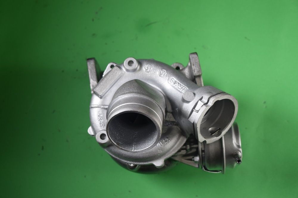 Turbina Turbosprężarka Volkswagen Touareg 2.5 174 km