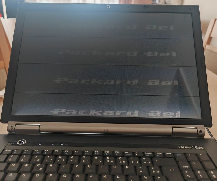 Laptop Packard Bell Minos GP2 17' nVidia centrino duo