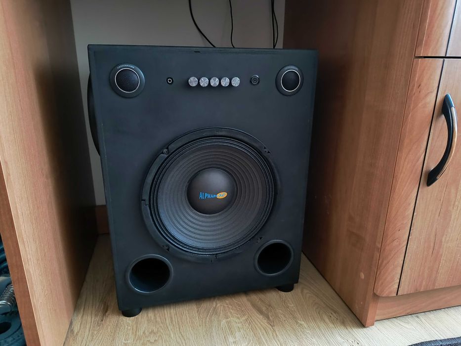Boombox DIY bluetooth i aux mega mocny sprzęt b. dobra jakość brzmienia 1200 WAT