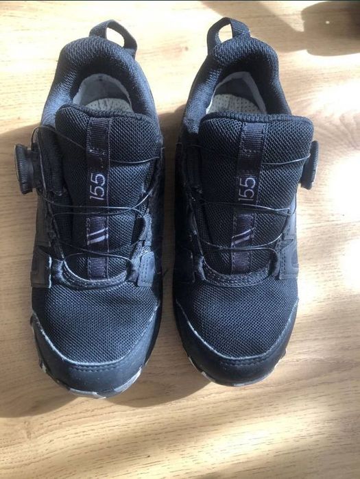 Дитячі черевики, кросівки adidas.