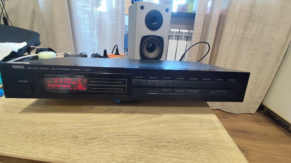 YAMAHA T420 тюнер