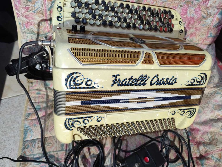 acordeon com medi 4ª voz novo preço até domingo