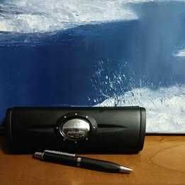 Esferográfica PIERRE CARDIN  nova com corpo em preto e prateado *