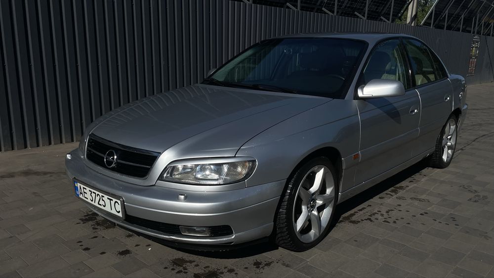 Продам Opel Omega 2000