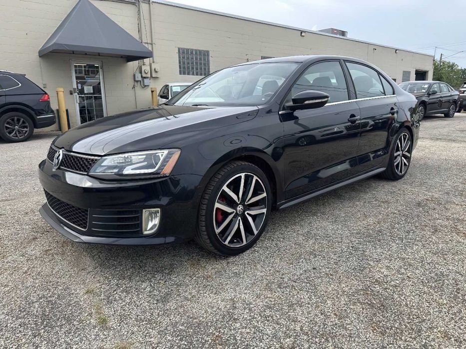 Volkswagen Jetta      2013