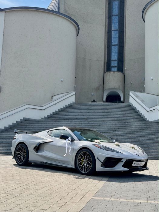 Corvette C8 do Ślubu - Sportowa Ikona, która rozpala Emocje !