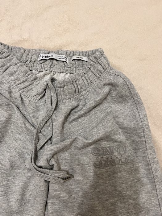 жіночі спортивні штани bershka