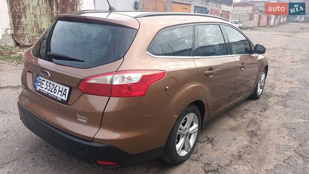 Ford Focus 2013 VIN WF0LXXGCBLDR03870 фото оголошення 4 з 17