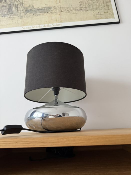 Lampa lampka nocna srebrna glamour czarna duża ozdobna salon sypialnia