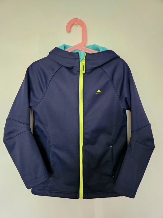 Softshell dziecięcy, Quechua r.113-122, stan idealny.