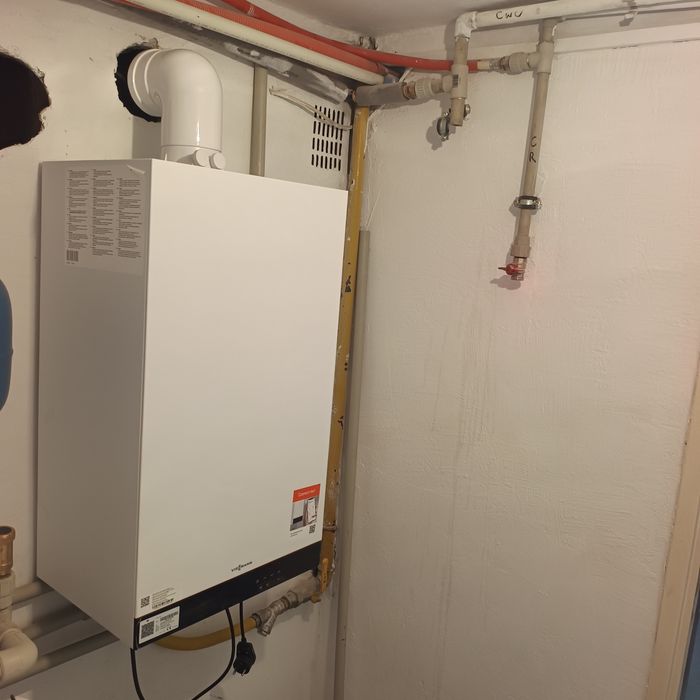 Hydraulik  , Serwis Pieców Gazowych 24/7 ,kotły gazowe, wymiana