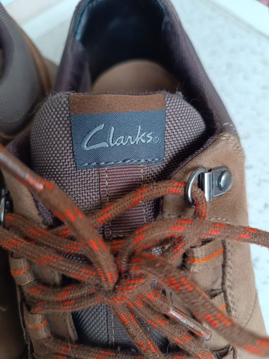 Туфлі, кросівки, черевики Clarks шкіряні Waterproof