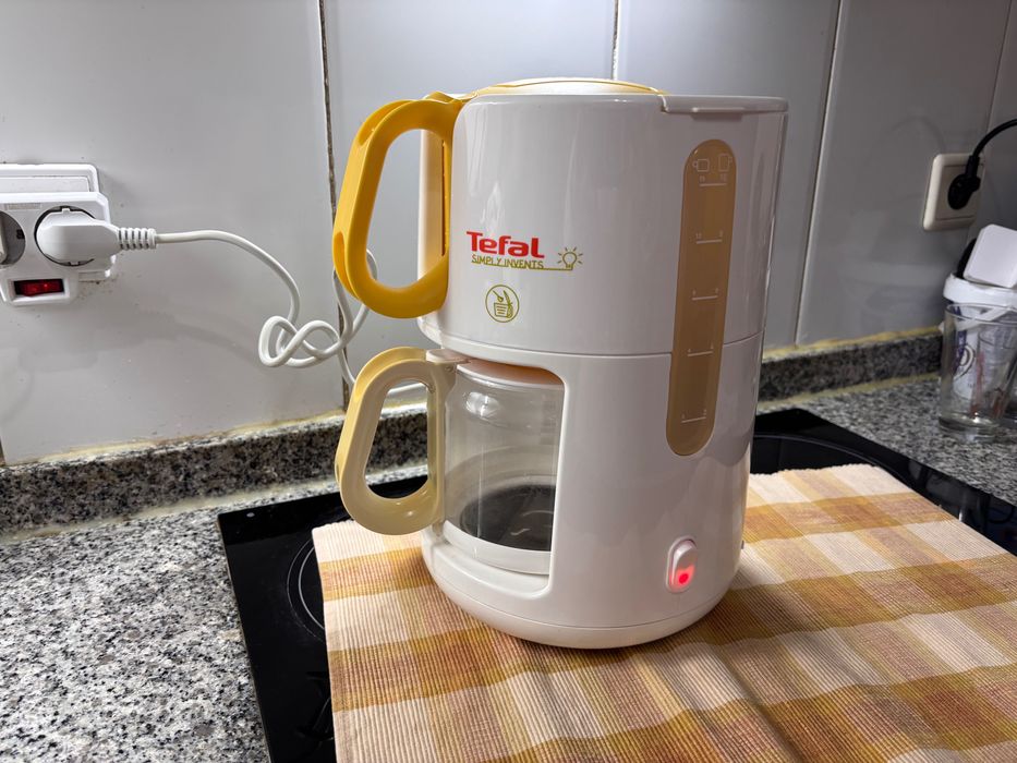 Cafeteira Simply Invents