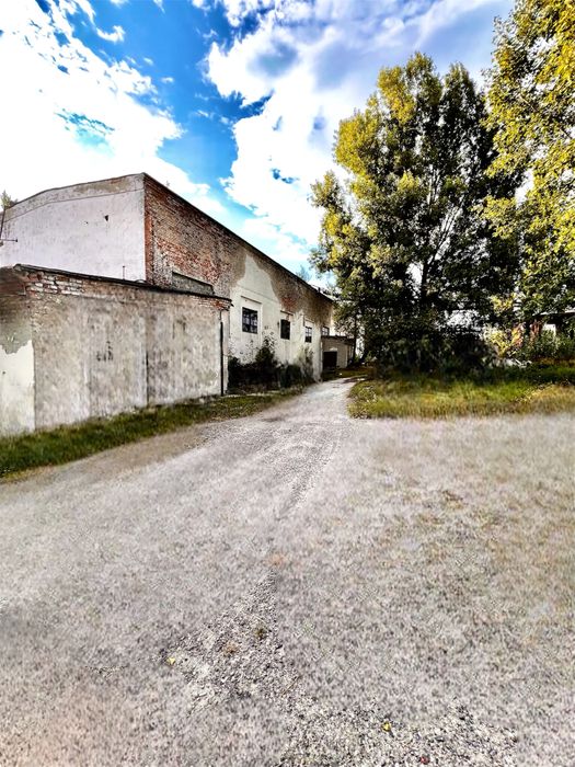 Продається промислова база в рні вул. Залізняка