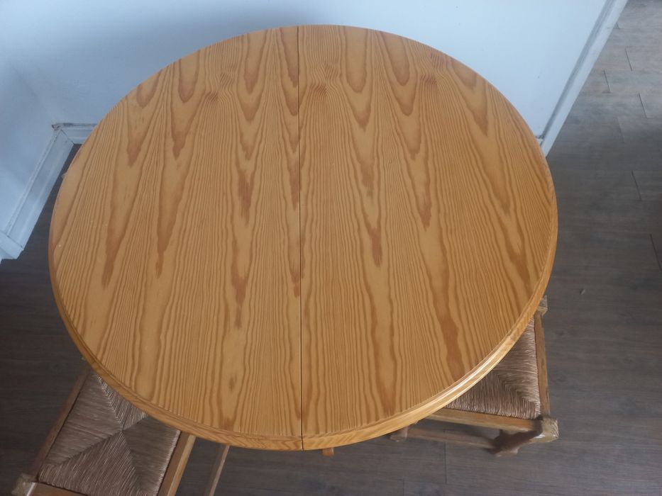 Mesa extensivel em madeia