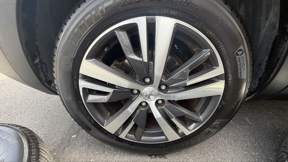 Jogo jantes 18 peugeot com pneus 225/55/18 michelin