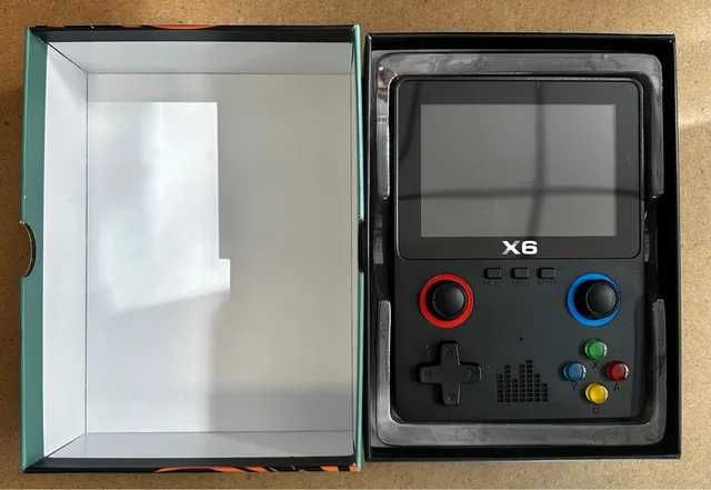 Консоль з 32bit іграми