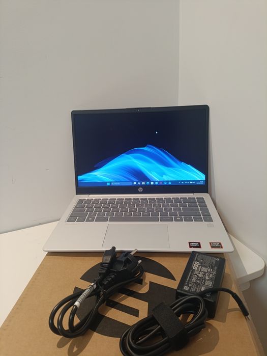 Venda Urgente - HP OmniBook 3 Novo